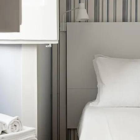 Plum Guide - Helping Hands Appartement
